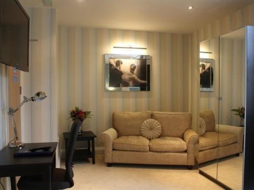 The Keep Boutique Hotel Yeovil Exterior photo