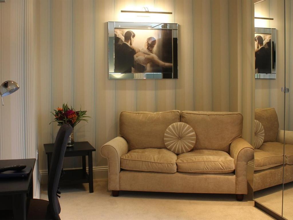 The Keep Boutique Hotel Yeovil Room photo